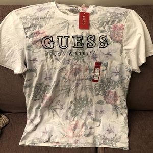‼️Brand new GUESS men’s top‼️